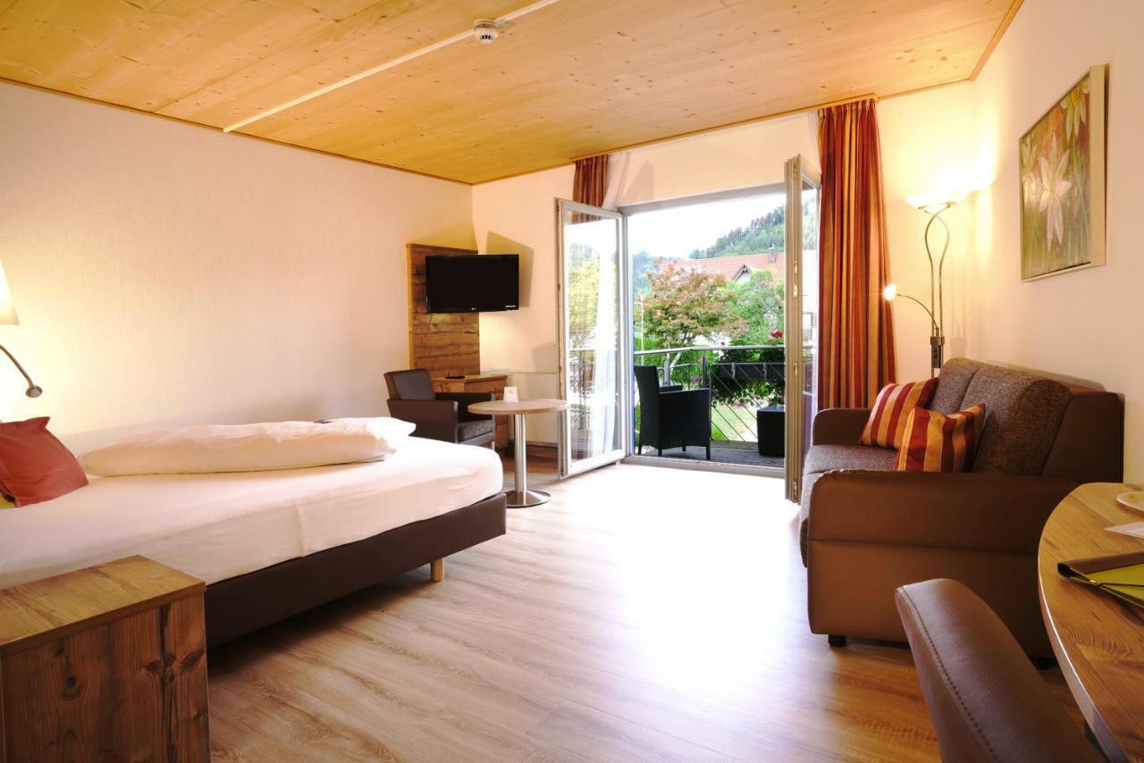 Hotel Waldblick Schenkenzell Bagian luar foto